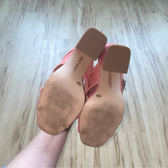 Sole Society So-Joree Sandal in Soft Coral Suede - Picture 4 of 5